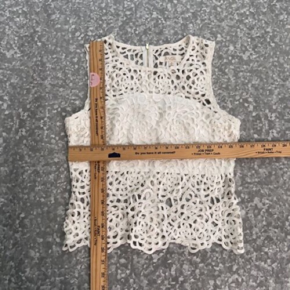 Angel Women's Beige Crotchet Zipper Back Sleeveless Crop Top Size M - Picture 7 of 8